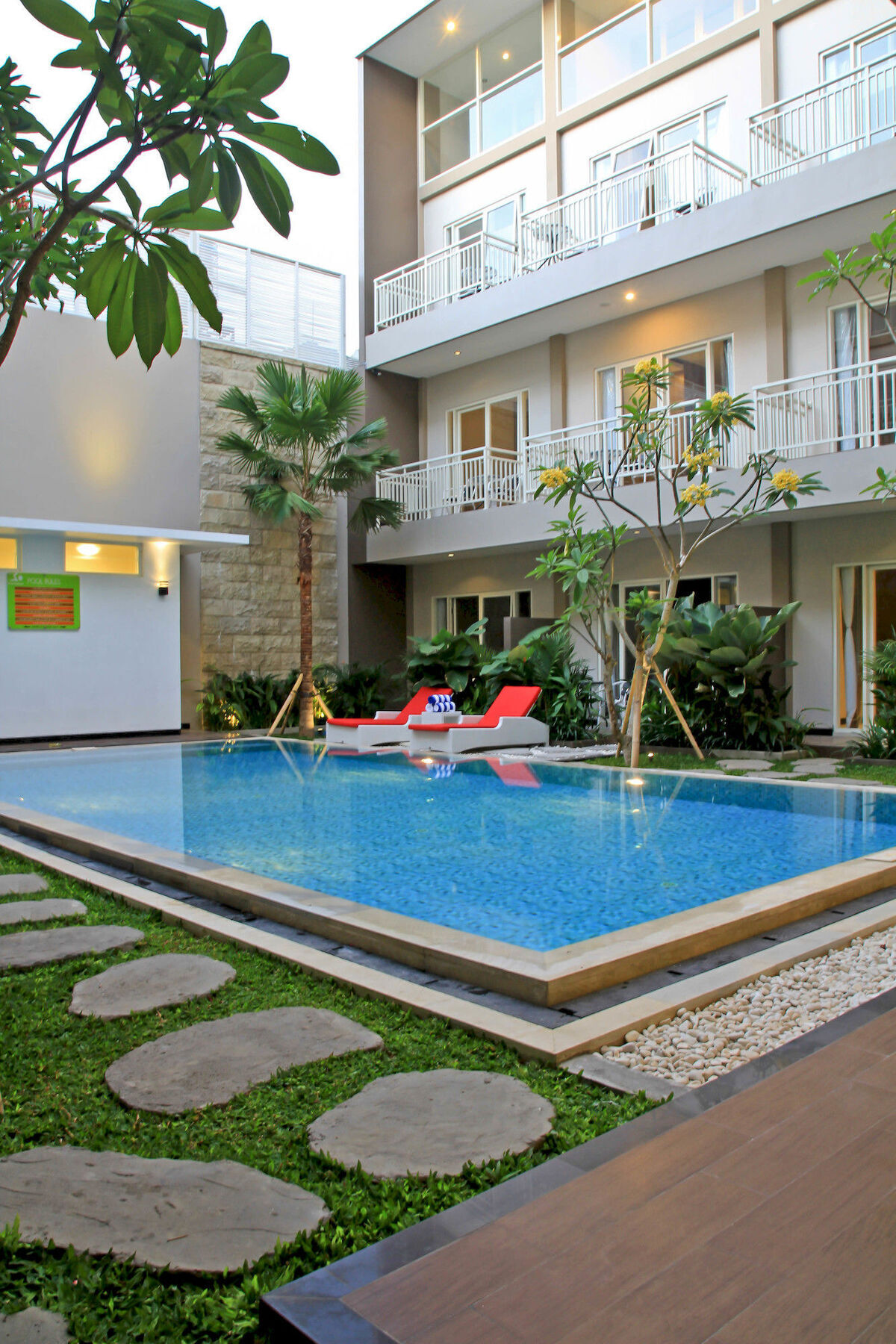 Choice Stay Hotel Denpasar Exterior photo